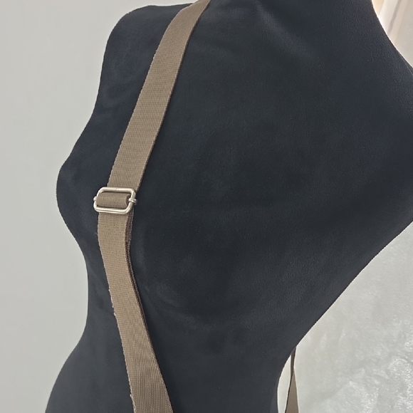 Baggallini Geometric Crossbody - Picture 14 of 16